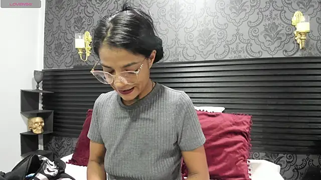 Hellen  4master online show from 4, 6, 2026