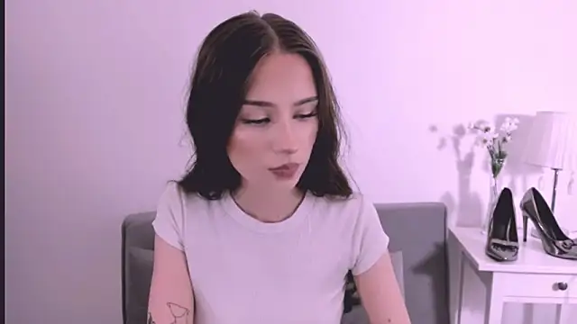 EmilyDarling online show from 14, 4, 2026