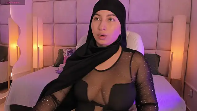 Raniiiaa online show from 6, 10, 2025