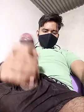 Pussy lover 33 online show from 1, 3, 2026