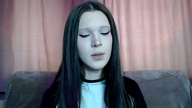 Snapshot of Sexpired_Princess chatting on 27, 2, 2025 Sexpired Princess online show from 27, 2, 2025