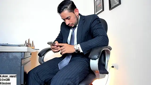 Snapshot of thesexlawyer1 chatting on 15, 2, 2025 thesexlawyer1 online show from 15, 2, 2025