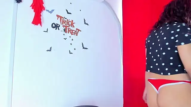 Emily Coper18 online show from 14, 10, 2025