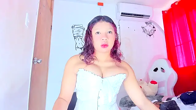 Emily Coper18 online show from 14, 2, 2026