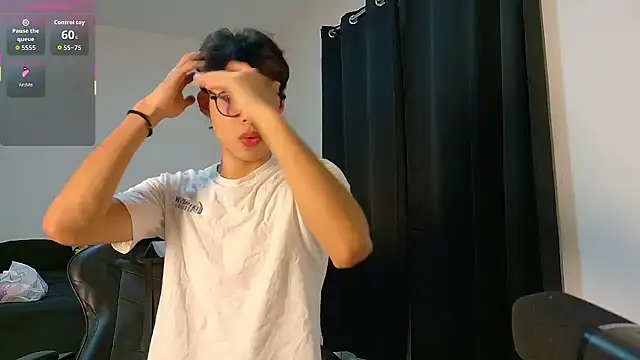 Snapshot of Jacotnk chatting on 25, 11, 2025 Jacotnk online show from 25, 11, 2025