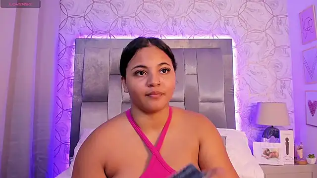 EmmaWeest online show from 11, 12, 2024