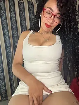 Snapshot of JULYSEX1 chatting on 29, 5, 2026 JULYSEX1 online show from 29, 5, 2026