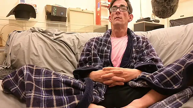 joeiandola online show from 11, 4, 2026