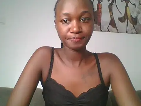Snapshot of MissLilly1 chatting on 7, 6, 2026 MissLilly1 online show from 7, 6, 2026
