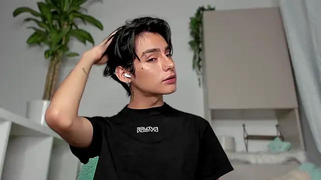 Snapshot of sebas_rose chatting on 30, 1, 2025 sebas rose online show from 30, 1, 2025
