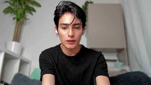 Snapshot of sebas_rose chatting on 11, 1, 2025 sebas rose online show from 11, 1, 2025