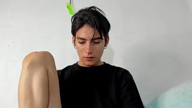 Snapshot of sebas_rose chatting on 4, 12, 2024 sebas rose online show from 4, 12, 2024
