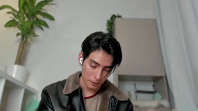 Snapshot of sebas_rose chatting on 15, 1, 2025 sebas rose online show from 15, 1, 2025
