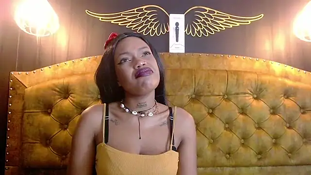 CrystalBrooke3x online show from 10, 3, 2025