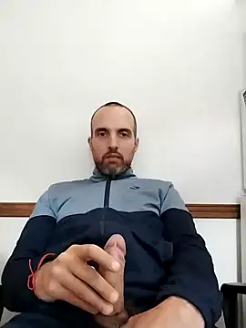 leon3875 online show from 13, 12, 2024