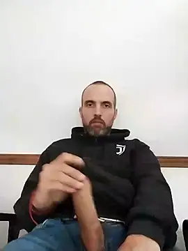 leon3875 online show from 19, 12, 2024