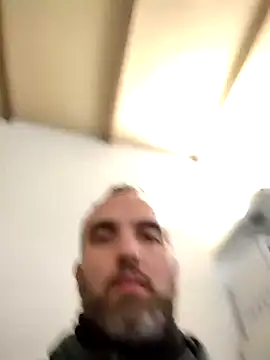 leon3875 online show from 1, 10, 2025