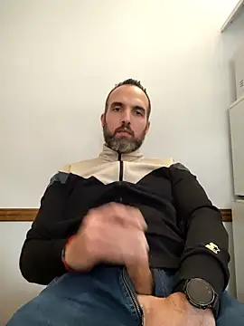 leon3875 online show from 8, 10, 2025