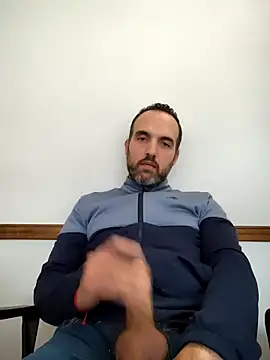 leon3875 online show from 31, 10, 2025