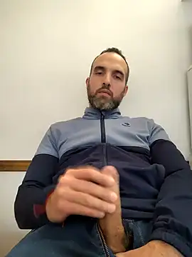 leon3875 online show from 25, 9, 2025