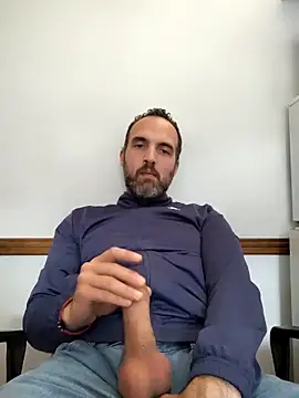 leon3875 online show from 6, 11, 2025