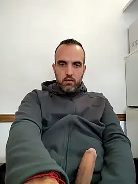 leon3875 online show from 16, 1, 2025