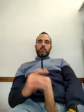 leon3875 online show from 12, 3, 2025