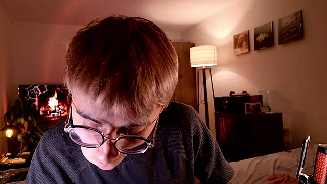 Snapshot of Mr_evan1 chatting on 30, 10, 2025 Mr evan1 online show from 30, 10, 2025