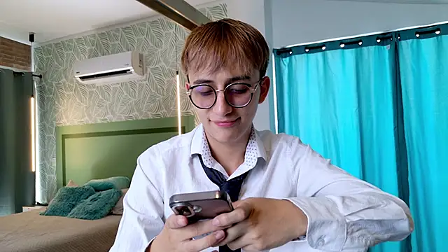 Snapshot of Mr_evan1 chatting on 25, 10, 2025 Mr evan1 online show from 25, 10, 2025