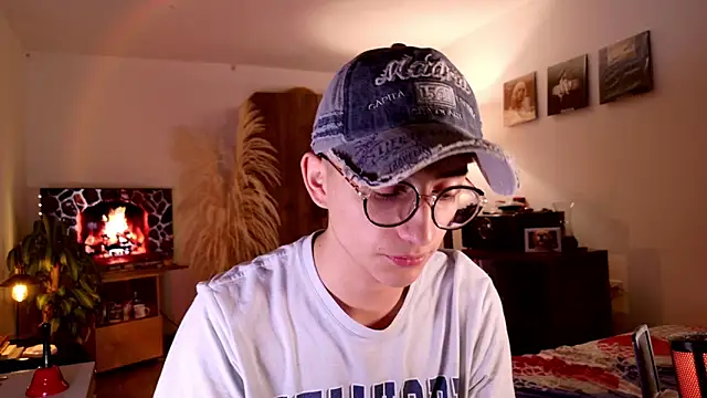 Snapshot of Mr_evan1 chatting on 4, 11, 2025 Mr evan1 online show from 4, 11, 2025