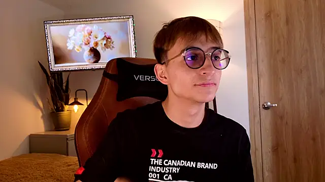 Snapshot of Mr_evan1 chatting on 15, 11, 2025 Mr evan1 online show from 15, 11, 2025