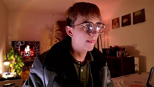 Snapshot of Mr_evan1 chatting on 29, 10, 2025 Mr evan1 online show from 29, 10, 2025