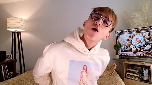 Snapshot of Mr_evan1 chatting on 9, 11, 2025 Mr evan1 online show from 9, 11, 2025