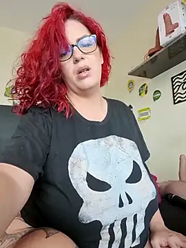 Snapshot of Escarlate4you_ chatting on 21, 6, 2026 Escarlate4you online show from 21, 6, 2026