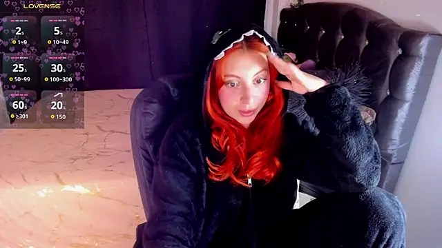 Violetaarey online show from 22, 4, 2026