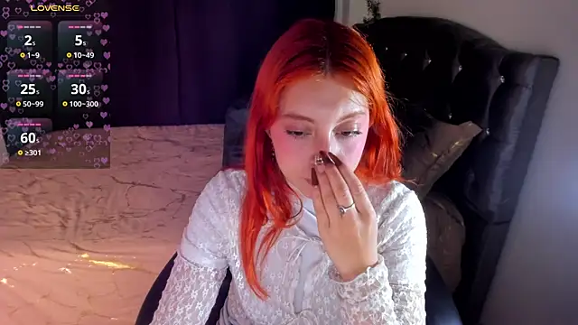 Violetaarey online show from 23, 4, 2026