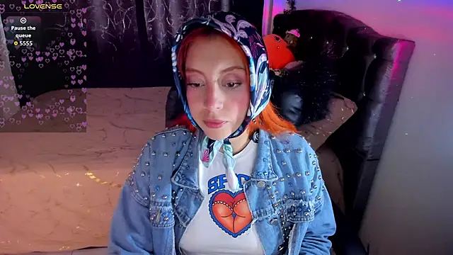 Violetaarey online show from 23, 4, 2026