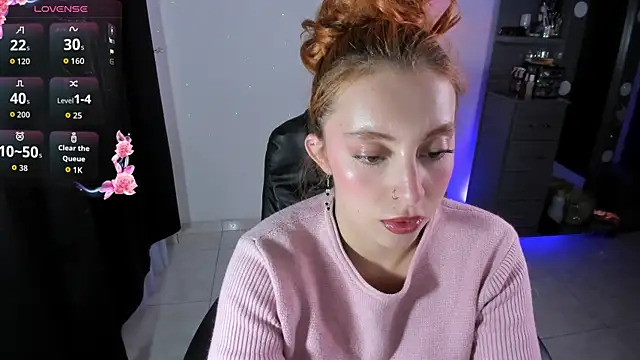 Violetaarey online show from 11, 5, 2026