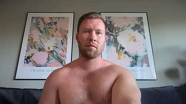 Snapshot of swekingxx chatting on 8, 6, 2026 swekingxx online show from 8, 6, 2026