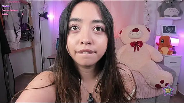 Snapshot of _dayana_miler chatting on 21, 7, 2026 dayana miler online show from 21, 7, 2026