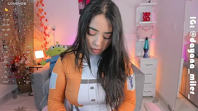  dayana miler online show from 21, 1, 2025