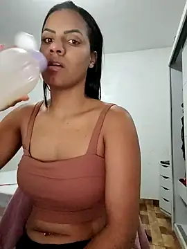 Snapshot of Bella_Anjoss chatting on 13, 1, 2025 Bella Anjoss online show from 13, 1, 2025