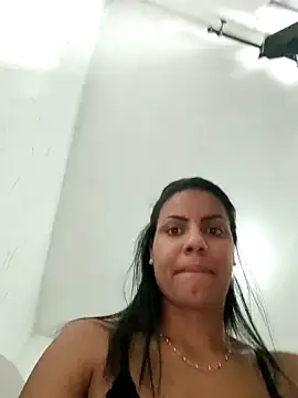Snapshot of Bella_Anjoss chatting on 31, 12, 2024 Bella Anjoss online show from 31, 12, 2024