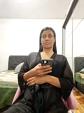 Snapshot of Bella_Anjoss chatting on 8, 1, 2025 Bella Anjoss online show from 8, 1, 2025