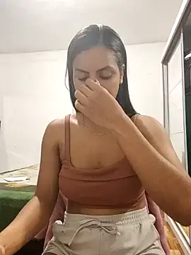 Snapshot of Bella_Anjoss chatting on 16, 12, 2024 Bella Anjoss online show from 16, 12, 2024