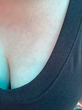 May-Squirt online show from 26, 2, 2025