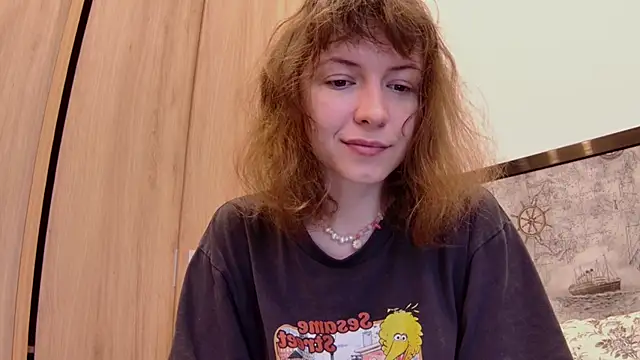 Snapshot of sun_place chatting on 12, 9, 2025 sun place online show from 12, 9, 2025