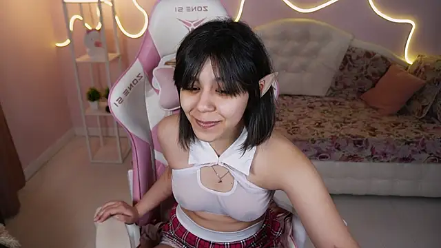 Triss Moon online show from 18, 3, 2025