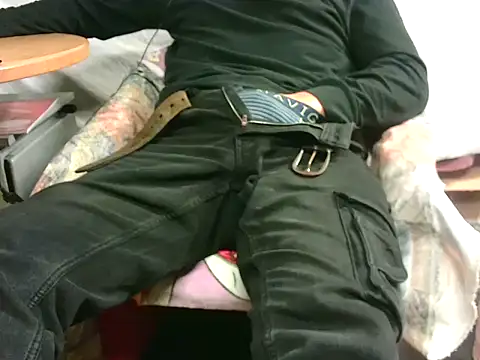 Giulio35 Pika online show from 2, 12, 2025