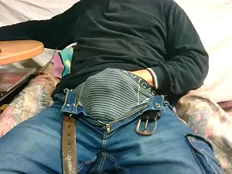 Giulio35 Pika online show from 15, 11, 2025